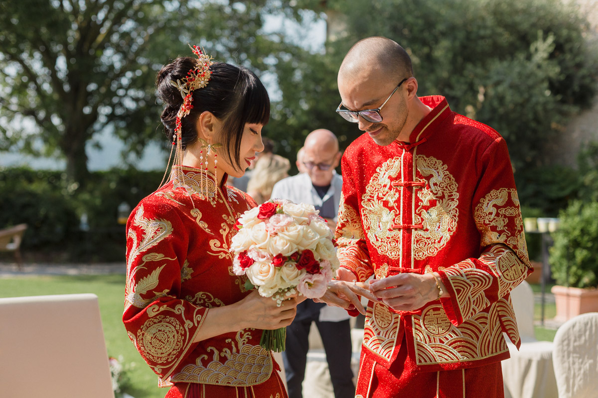 rito civile matrimonio italia brescia abiti rossi cinese tradizione
